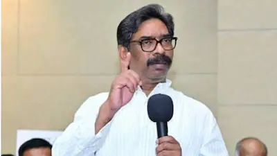 झारखंड छात्र आंदोलन में सरकार से बातचीत के बाद भी प्रदर्शन जारी है। छात्र JPSC परीक्षाओं में CBI जांच की मांग पर अड़े हैं।
